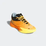 Championes de básquet Adidas Dame X, con diseño de líneas onduladas en tonos naranja y amarillo. Presenta cuello negro, cordones naranjas y suela de goma con tecnología de amortiguación Lightstrike.