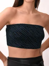 Top bandeau negro con estampado de cebra en plateado.
