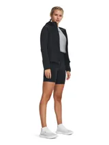 Campera deportiva Under Armour con cierre frontal completo y capucha. Confeccionada en tejido de doble punto elástico y transpirable, cuenta con bolsillos laterales con cierre y puños con ribete.