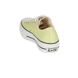 Zapatillas Converse Chuck Taylor All Star Lift color amarillo pastel, con plataforma blanca y detalles en negro.