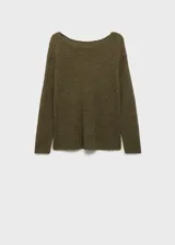 Jersey de punto calado en color verde oliva, con cuello barco y diseño de corte recto con mangas largas.