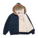 Campera con capucha Supreme, color azul marino, con cierre frontal y bolsillos tipo canguro. Capucha forrada en piel sintética color beige.