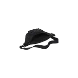 Riñonera MCM modelo Fursten de color negro con monograma estampado en gris oscuro. Cuenta con un compartimento principal con cierre y un bolsillo frontal con cierre, además de una correa ajustable con hebilla.