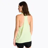 Musculosa deportiva Merrell modelo Otere, color verde menta, con cuello redondo y diseño sin mangas. Presenta logo de la marca estampado en el pecho y aberturas laterales para mayor ventilación.
