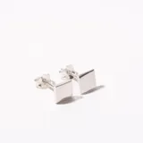 Par de caravanas de plata 925 con forma cuadrada.