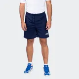 Short deportivo Umbro de color azul marino, confeccionado en tejido técnico transpirable. Presenta cintura elástica con cordón ajustable y el logo de la marca bordado en la parte inferior de la pierna izquierda.