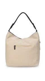 Cartera tipo hobo de tamaño grande en color beige, con detalles en negro. Presenta una franja horizontal negra con el logo de la marca, asa corta de hombro y correa larga desmontable. Incluye bolsillo frontal con cierre oculto y bolsillo trasero.