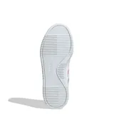 Championes urbanos Adidas Courtblock Bold para mujer, de color blanco con diseño de plataforma. Presentan las icónicas tres tiras laterales con un acabado iridiscente y logo en la lengüeta en tono rosado.