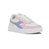 Championes urbanos de mujer Diadora modelo Bampu, con plataforma blanca acanalada. Combinación de colores pastel: blanco, rosa pálido, lila y celeste.