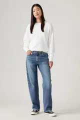 Jeans Levi's modelo 94 Baggy de corte holgado y tiro medio, con lavado azul clásico y efecto desgastado.