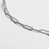Gargantilla de plata 925 con diseño mixto que combina eslabones tipo rolo y eslabones tipo fuerza.