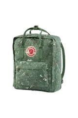 Mochila Fjallraven Kanken Art de poliéster reciclado y algodón orgánico, color verde con estampado de animales y plantas.