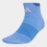 Medias deportivas Adidas de corte medio, diseñadas con tecnología Climacool para una mayor ventilación y evacuación del sudor. Presentan un diseño ergonómico con refuerzo en el arco y logo de la marca en la parte superior.