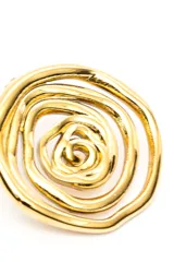 Par de aros plateados con diseño circular en relieve que simula una rosa abstracta en espiral.