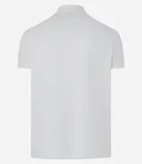 Remera polo de corte comfort, confeccionada en algodón peruano de alta calidad. Presenta cuello clásico con tapeta de botones y mangas cortas. Diseño liso y texturizado, ideal para un look casual y fresco.