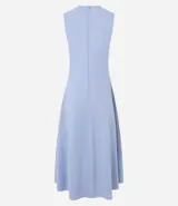 Vestido midi evasé de la marca Cortelle, confeccionado en bengalina de algodón con elastano. Presenta cuello redondo, diseño sin mangas con breteles anchos y cierre trasero mediante cremallera.