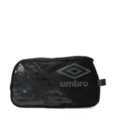 Botinera deportiva Umbro color negro, con diseño de panel frontal texturizado y logo de la marca estampado en gris. Cuenta con cierre superior y manija lateral.
