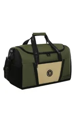 Bolso deportivo negro con detalles en gris, con bolsillos frontales y laterales, correa desmontable y regulable, y base con almohadillas antideslizantes.