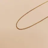 Cadena de oro amarillo 9k con eslabones tipo rolo.