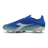 Championes de fútbol Diadora modelo Ecliptic MD, color azul con degradado a aguamarina y logo en blanco.