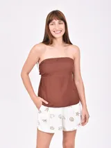 Top strapless color marrón oscuro.