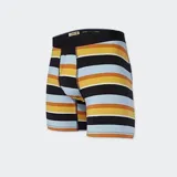 Boxer Stance con estampado a rayas horizontales en colores negro, naranja, amarillo y celeste.