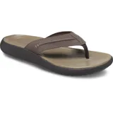 Ojotas tipo flip-flop Crocs modelo Yukon Vista II, con tira superior de cuero sintético y base de espuma Croslite con tecnología LiteRide para mayor amortiguación.