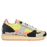 Championes Saucony Jazz Triple de mujer, con estampado de vaca en la puntera y el talón, detalles en amarillo, naranja y lila.