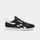Championes Reebok Classic Nylon de hombre, color negro con detalles en blanco. Capellada de nylon y gamuza, entresuela de EVA y suela de goma.