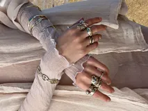 Anillo de plata 925 con diseño de coral de mar. Diseño abierto y ajustable. Hecho a mano.