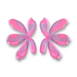 Par de aros con forma de flor, con diseño abstracto en colores fucsia y verde.