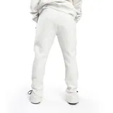 Pantalón tipo jogger de hombre en color gris melange, con cintura elástica y cordón ajustable. Presenta bolsillos laterales con cierre y logo de la marca bordado en la parte superior del muslo.