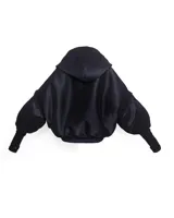 Campera estilo bomber crop color negro, capitoneada con capucha y guantes.