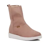 Bota baja Moleca para mujer, de color rosado con acabado tipo gamuza y suela blanca. Cuenta con interior abrigado y detalle de etiqueta de marca en el lateral.