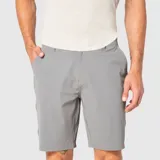 Short de corte clásico y diseño minimalista, confeccionado en tejido técnico de secado rápido con propiedades elásticas. Cuenta con bolsillos laterales y cierre frontal.