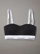 Corpiño sin tirantes Calvin Klein de la línea Modern Cotton, color negro, con copas moldeadas y suave banda elástica distintiva con el logo de la marca en blanco.