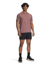Short deportivo Under Armour de la colección Project Rock Ultimate, color negro, confeccionado en tejido elástico ligero con cintura elástica y bolsillos.