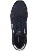 Zapatillas Tommy Hilfiger Modern Prep de running, color azul marino con detalles en rojo y blanco. Confeccionadas en gamuza y malla, con logo TH en el lateral.