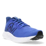 Championes de running New Balance modelo 411 V3, color azul vibrante con detalles en negro. Presentan una capellada de malla transpirable, logo lateral característico y suela de espuma EVA con refuerzos de goma para mayor amortiguación y resistencia.