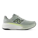 Championes de running New Balance Fresh Foam More V6 para hombre, color verde claro con entresuela alta blanca y detalles en negro y verde flúor. Presentan capellada de malla transpirable y el logotipo "N" característico en el lateral.