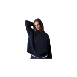 Sweater de punto color azul marino de la marca Eme Studios, con cuello redondo, diseño texturizado estilo ladrillo y logo bordado en el pecho.