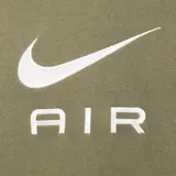 Buzo color verde militar de cuello redondo, con logo de Nike y la palabra "AIR" estampados en blanco en el frente.