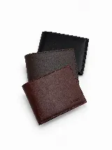Billetera de cuero genuino, de diseño clásico, con doble compartimento para billetes, múltiples ranuras para tarjetas y visor para documentos.