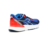 Championes de running Diadora Mythos Blushield Volo 3, con diseño técnico en malla azul, detalles en rojo y blanco, y tecnología de amortiguación en la entresuela.