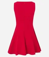 Vestido corto de poliéster y elastano, color rojo, de corte skater, escote redondo y sin mangas.