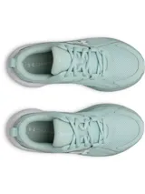 Championes de running Under Armour modelo Assert 11, color verde menta con suela blanca. Presentan parte superior de malla transpirable con revestimientos de cuero, amortiguación Charged+ en la mediasuela y suela de goma resistente.