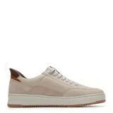 Championes urbanos Freeway Automatic 01, de color beige con detalles en marrón y suela blanca. Confeccionados en cuero y descarne, con cordones y suela de goma con textura dentada.