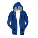 Campera con capucha azul a rayas horizontales negras, con cierre frontal y bolsillos laterales.