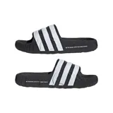 Sandalias Adidas Adilette 22 negras con tres tiras blancas.