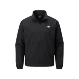 Campera deportiva New Balance Fast Days Jacket, color negro, con cierre frontal completo, cuello alto y logo blanco impreso en el pecho. Cuenta con mangas largas y puños elásticos.